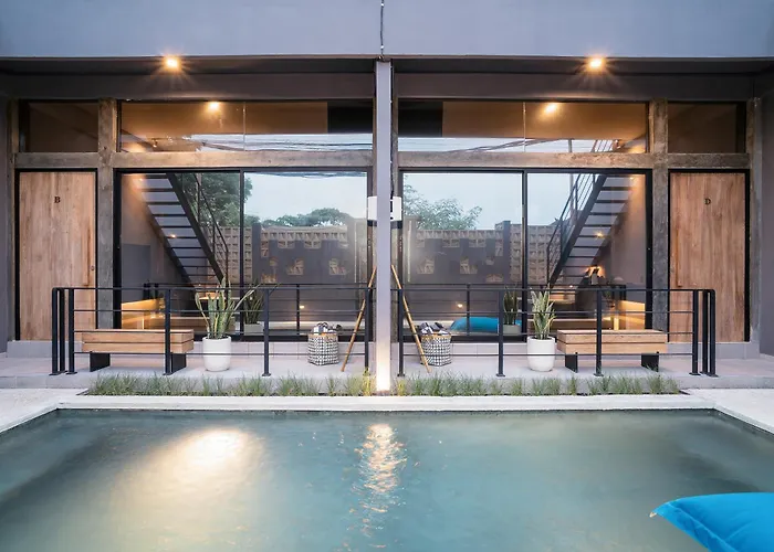 Alaya Homes A - Luxury Japandi Loft In スミニャック